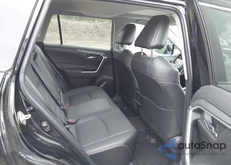 2023 Toyota Rav4 Xle Premium z USA, uszkodzony, nr VIN 2T3A1RFV7PC345557